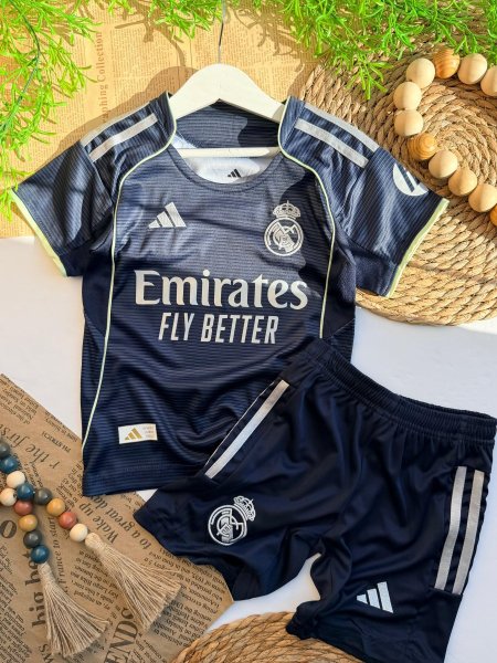 بدلة ريال مدريد